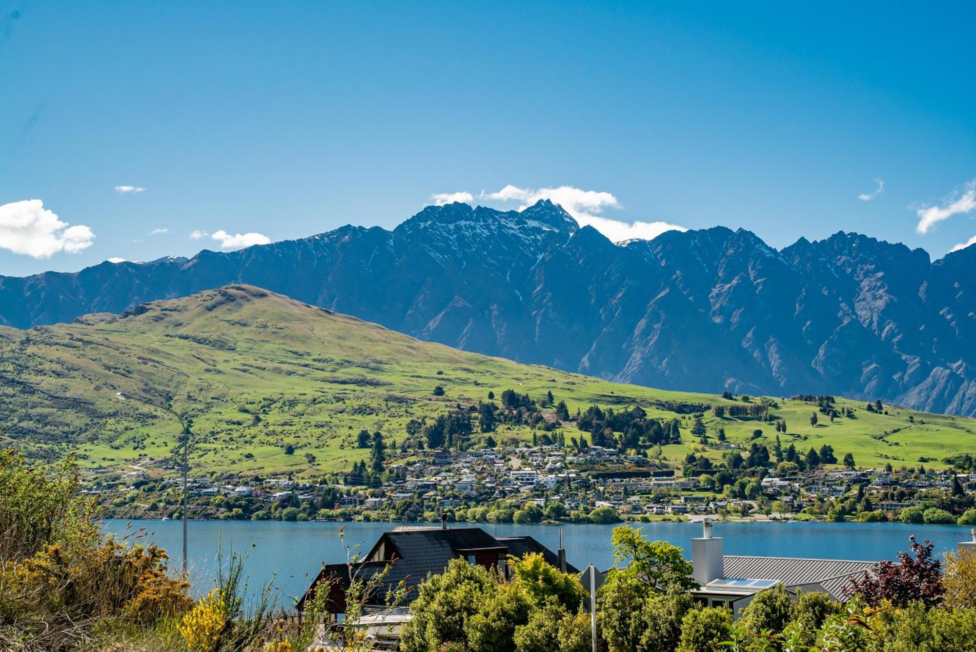 Modern Executive Living In Pounamu Apartment Queenstown Exterior photo